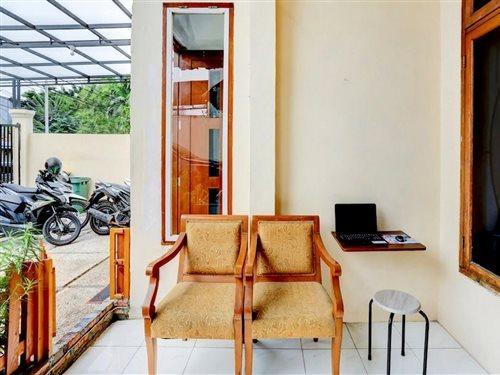 Jabusimo Syariah Redpartner Hotel Jakarta Eksteriør billede
